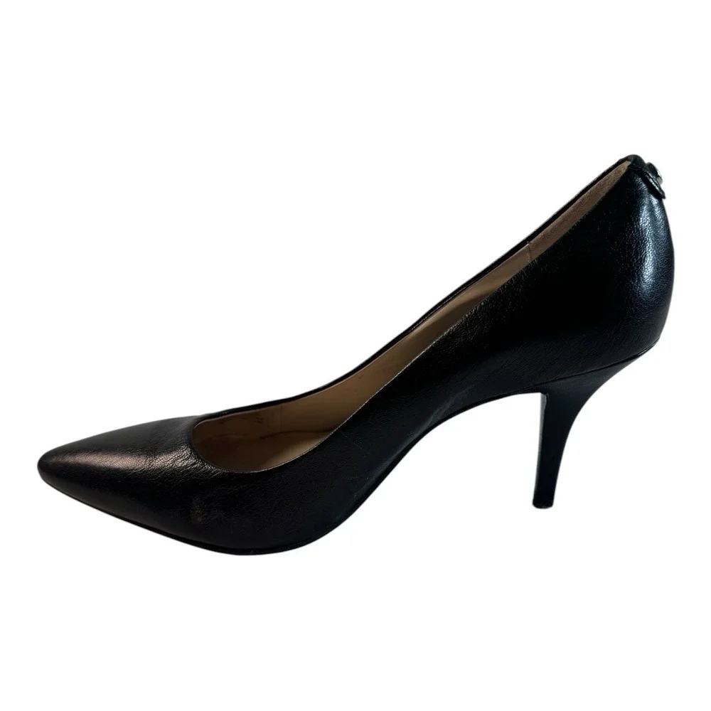 Michael Kors Black Leather Pointed Toe Pumps Silver Logo Heels AO13G Size 9M